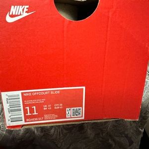 Brand new nike sliders size 11